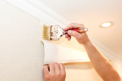 Pose de papier peint à Monsures — revêtements muraux et toiles de verre